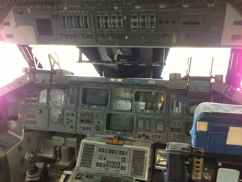Illustration for article titled I Took This Amazing Tour Inside the Space Shuttle. So Should You.